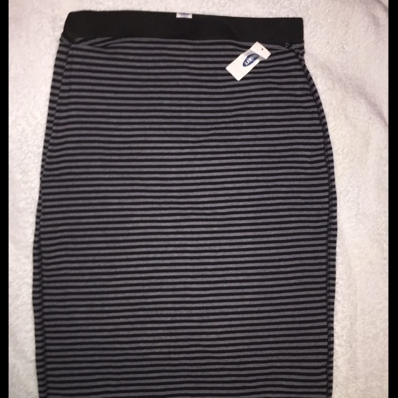 Old Navy Dresses & Skirts - ❤️NWT! OLD NAVY Women’s Size XS Pencil Skirt Old Navy Dresses & Skirts - ❤️NWT! OLD NAVY Women’s Size XS Pencil Skirt
